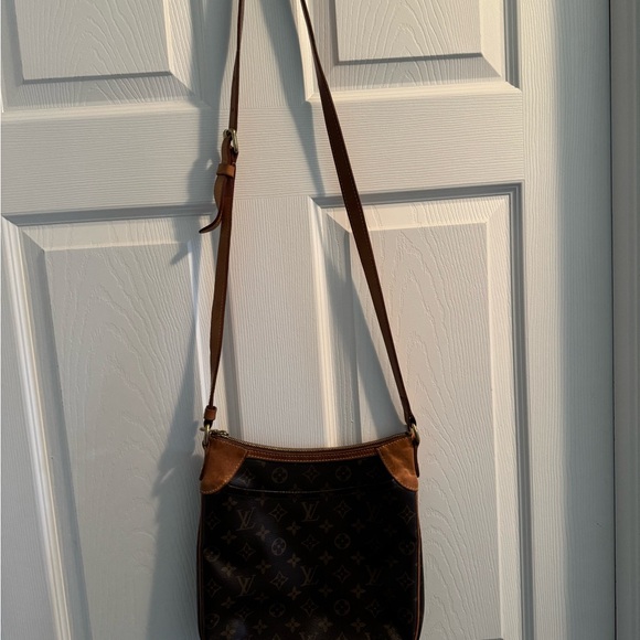 Authentic Louis Vuitton Odeon PM - Picture 8 of 8